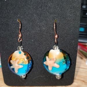 Glass bead with starfish - NWOT